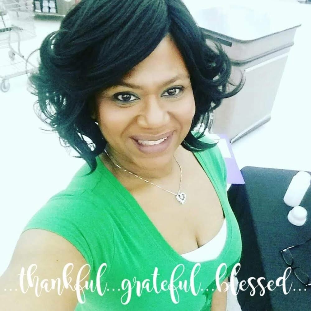 Meet your Posher, Tawonia